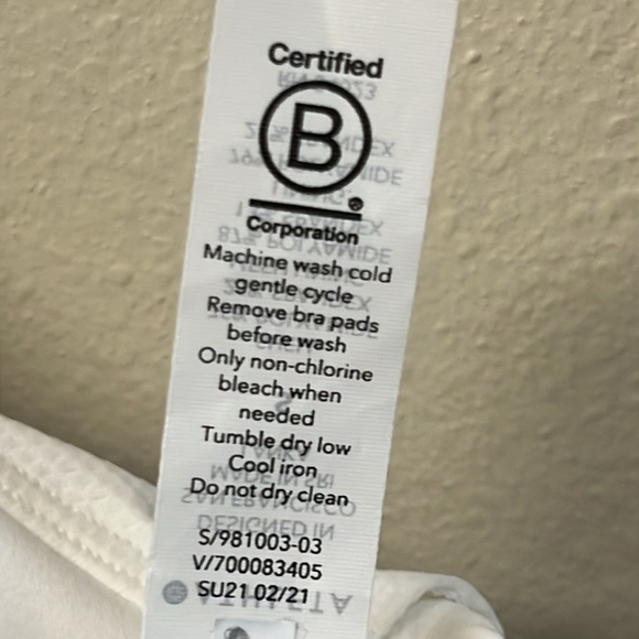 Athleta Crop Tank Top/Sport Bra SzS - Picture 8 of 8